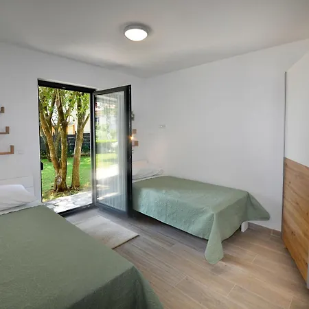 Апартаменти Calming Garden