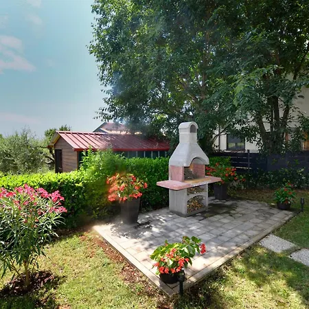 Апартаменты Calming Garden *