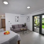 Calming Garden Appartement *