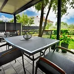 Calming Garden Appartement *