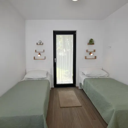 Calming Garden Apartman Poreč