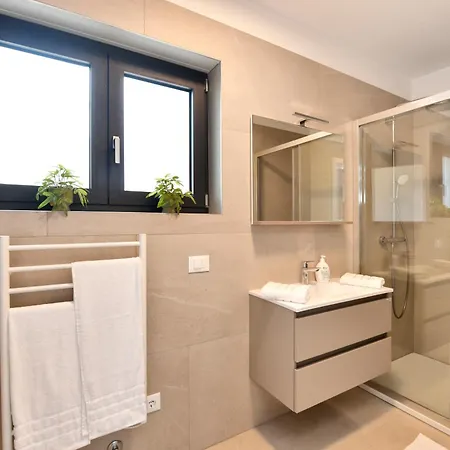 Calming Garden Apartman *